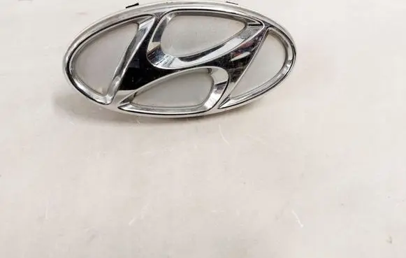 Hyundai i30 Manufacturer badge logo/emblem 87311-A6000