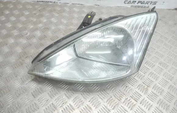 Ford Focus Headlight/headlamp
