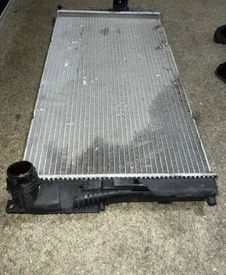 BMW 1 F20 F21 Coolant radiator 7600511 15272311171