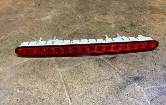 Mercedes-Benz SL R230 Third/center stoplight A2308200856