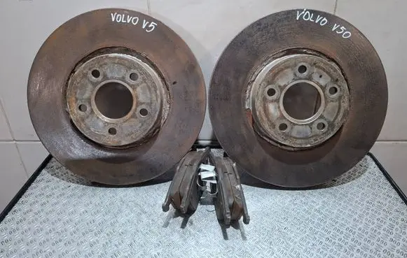 Volvo V50 Front brake disc