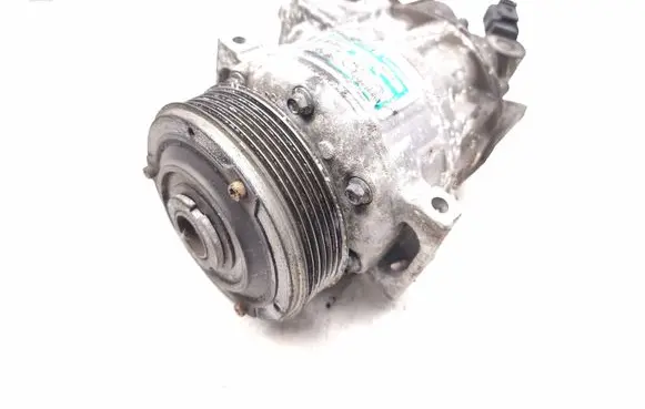 Volkswagen Golf V Air conditioning (A/C) compressor (pump) 1K0820803G