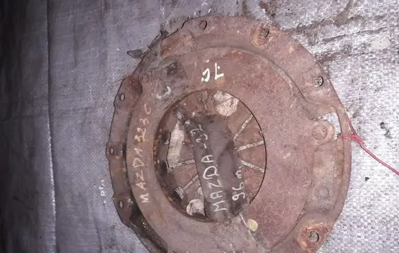 Mazda 323 Pressure plate 