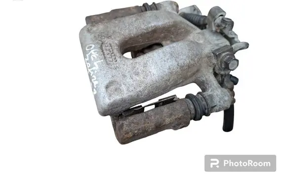 Opel Zafira B Rear brake caliper