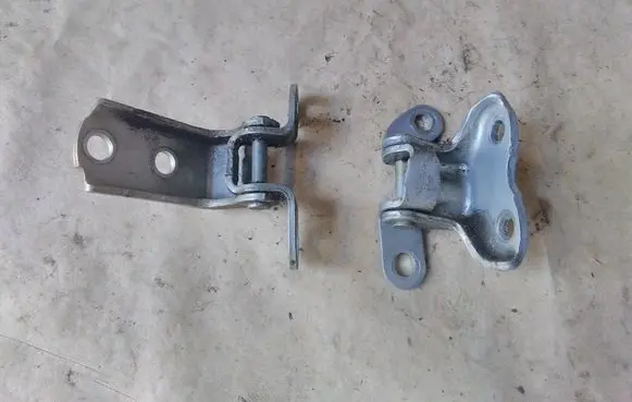 Toyota Avensis T250 Rear door hinge set 
