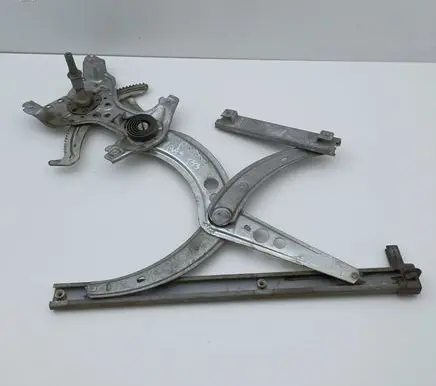 Volkswagen PASSAT B3 Front door window regulator with motor 357837402