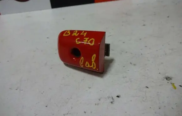 Volvo C70 Coupe door lock (next to the handle) 8679168