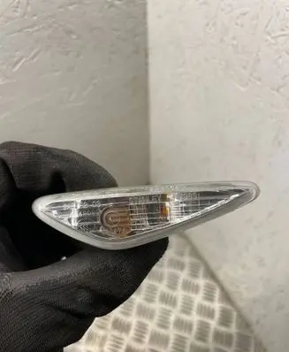 Mazda 6 Front fender indicator light e11011471
