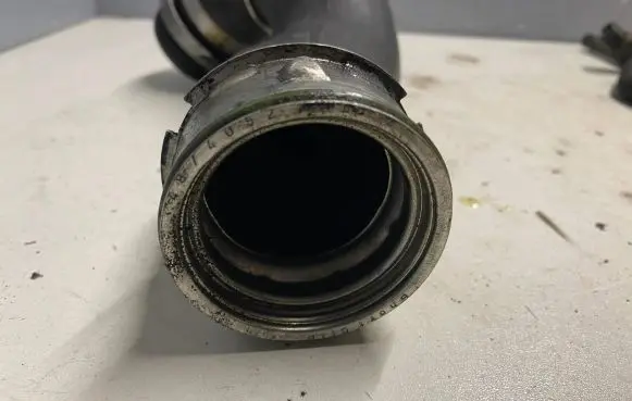 BMW 1 E81 E87 Intercooler hose/pipe 7788342