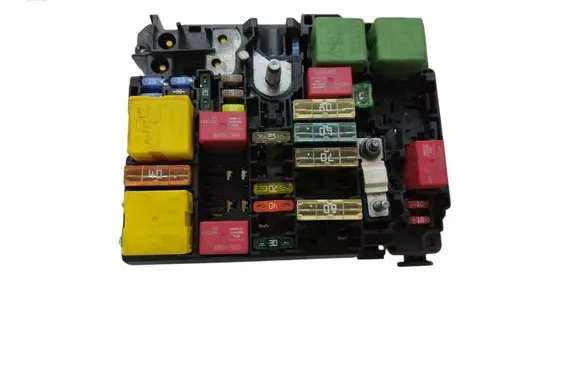 Peugeot 208 Fuse module 9620725080 453019502 45301950Z