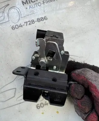 KIA Ceed Tailgate/trunk/boot lock/catch/latch 812301H000 604729806
