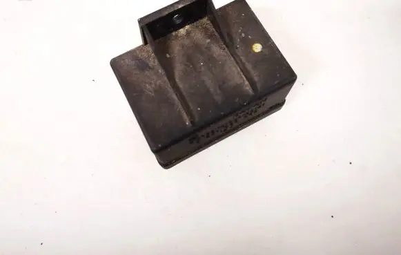 Glow plug pre-heat relay