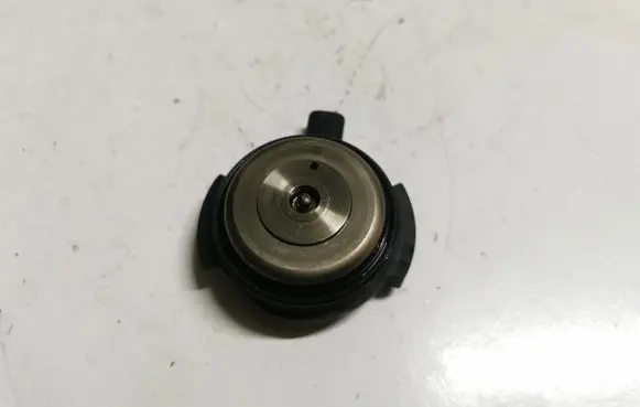 BMW X1 F48 F49 Camshaft vanos timing valve 7614288