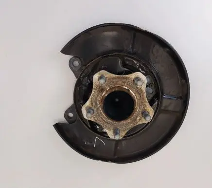 Nissan Leaf II (ZE1) Rear wheel hub