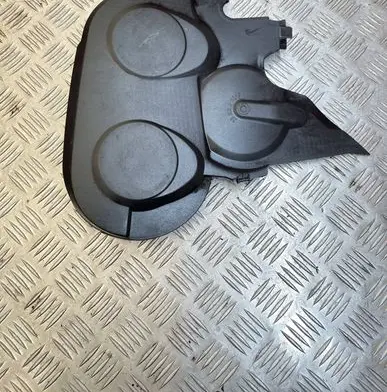 Volkswagen Golf V Timing chain cover 