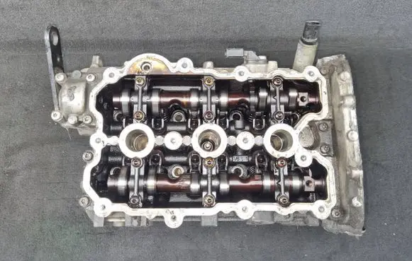 Audi A6 S6 C6 4F Engine head 06E103373D 06E103067L 06E109101AK
