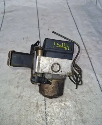 Mitsubishi Pajero Sport I ABS Pump 445104060