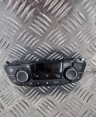 Opel Insignia A Climate control unit 13273098