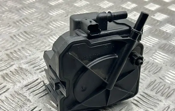 Peugeot 3008 I Fuel filter 9305108C