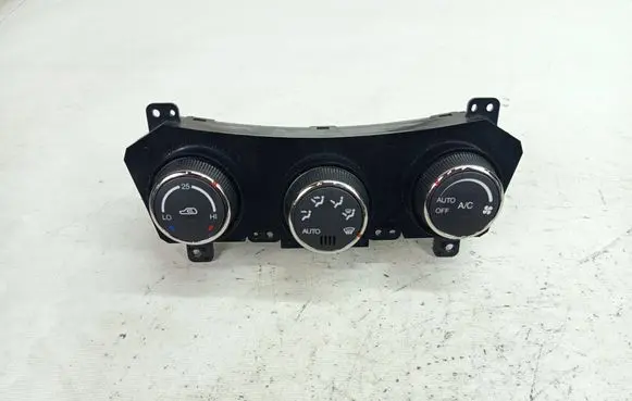 SsangYong Korando Climate control unit 68710-34101 110723P