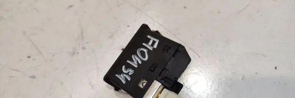 BMW 5 F10 F11 AUX in-socket connector 9129651