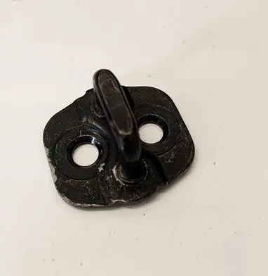 Nissan Note (E11) Front door lock loop/hook striker USERD