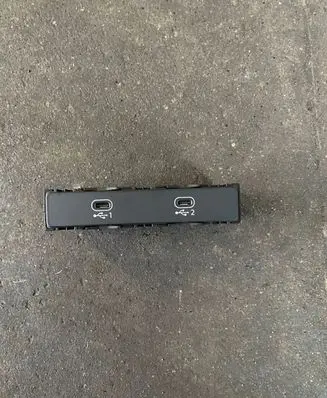 USB socket connector