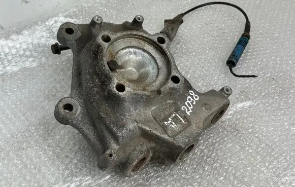 BMW 5 E39 Front wheel hub spindle knuckle 1097854R 1097854