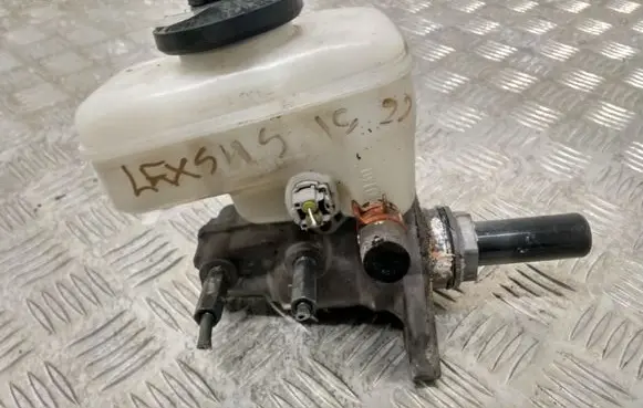 Lexus IS 220D-250-350 Master brake cylinder 368119A4