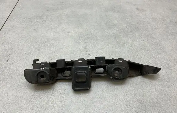 Volkswagen PASSAT B7 Front bumper mounting bracket 3AA807184