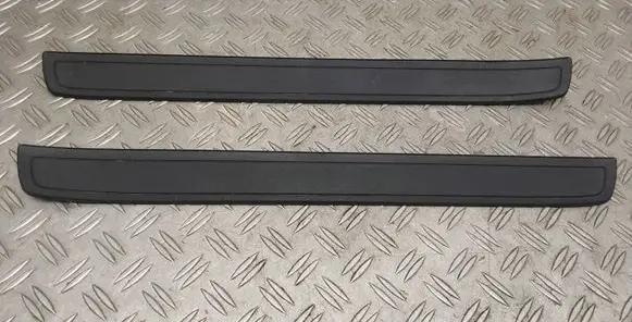 Toyota Verso Rear sill trim cover 679150F010 679160F010