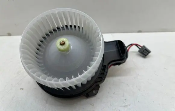 Ford Focus Heater fan/blower JX6A19846GA
