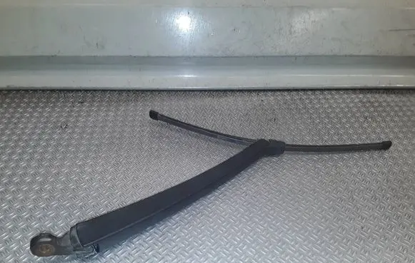 Volkswagen Touran I Rear wiper blade 