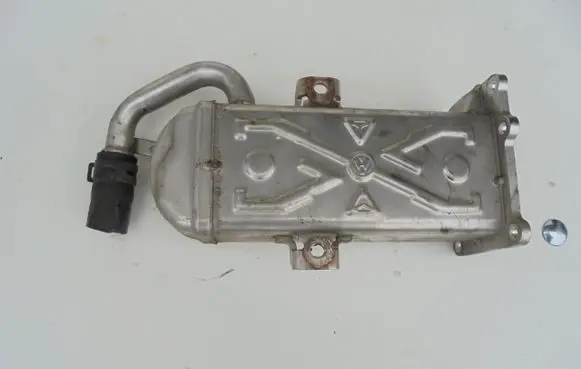 Seat Ibiza IV (6J,6P) EGR valve cooler 03L131512AS