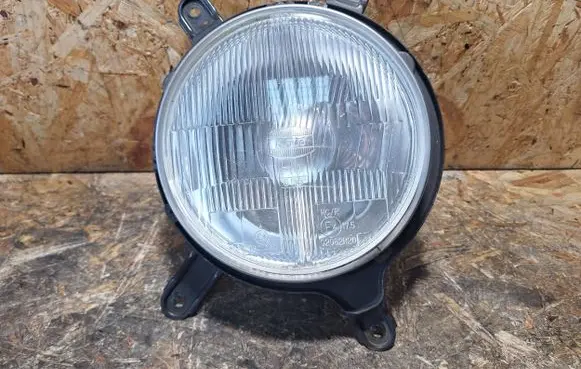 Nissan Patrol Y60 Headlight/headlamp