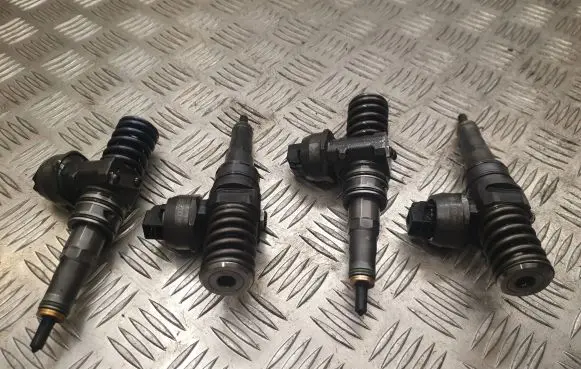 Fuel injectors set