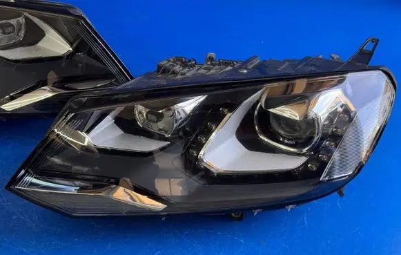 Volkswagen Touareg II Headlight/headlamp 7P1941033 1ZT01032801 01032801393923