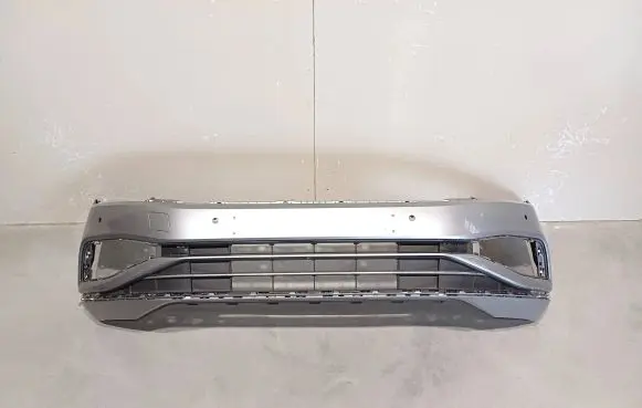 Volkswagen PASSAT B8 Front bumper 3G0807221F