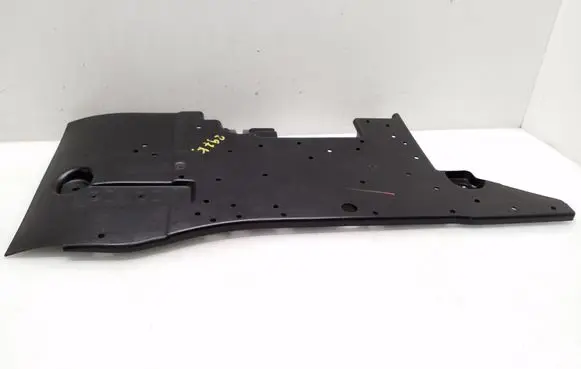 Peugeot 5008 II Engine splash shield/under tray 9820153180