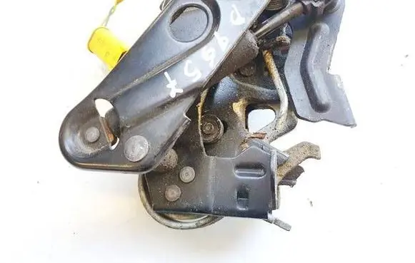 BMW 5 GT F07 Engine bonnet/hood lock/catch 7184442