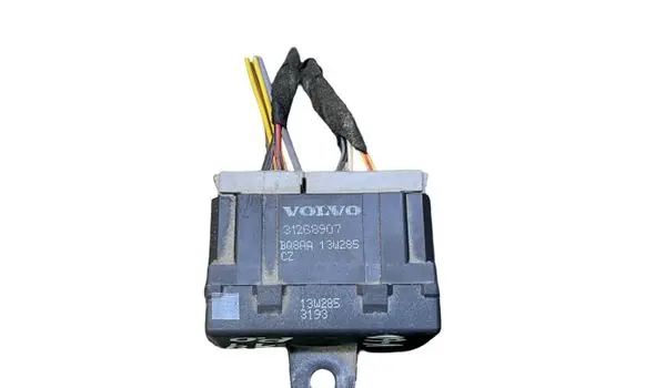Volvo V60 Seat heating relay 31268907 13W285
