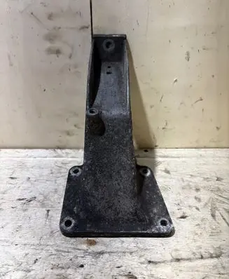 BMW 5 E39 Engine mounting bracket 1092973 22111092973