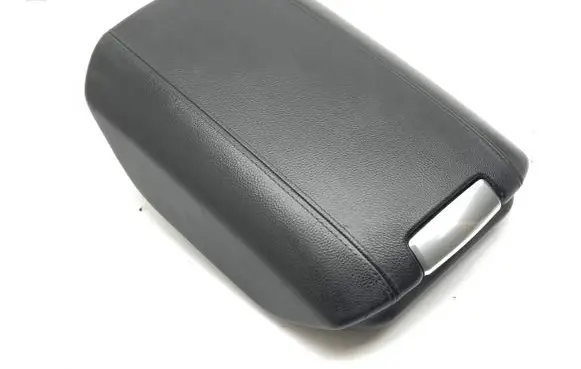 Porsche Cayenne (92A) Armrest 