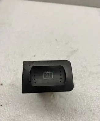 Volkswagen Golf IV Windscreen/window heater switch 1J0959621C