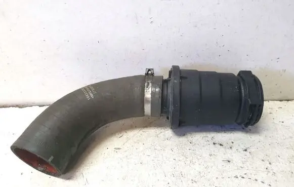 Renault Trafic III (X82) Intercooler hose/pipe 1065332S01