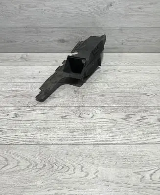 BMW 5 E39 Brake cooling air channel/duct 8187510