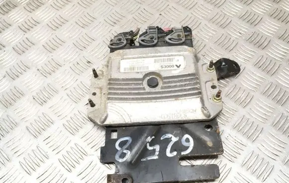 Renault Megane II Engine control unit/module 215854212A 6195688761 8200509552