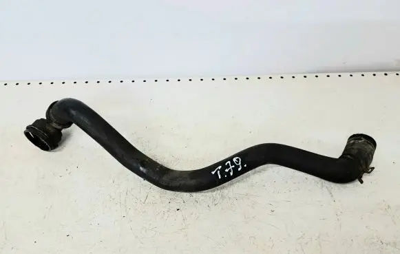 Volvo V70 Engine coolant pipe/hose