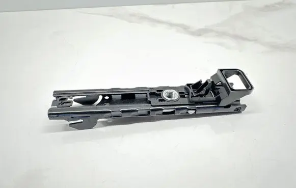 Audi Q7 4M Seat belt height adjuster 4M0857819 627966600