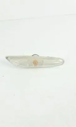 BMW 3 E90 E91 Front fender indicator light 7253326 63137253326 6939816